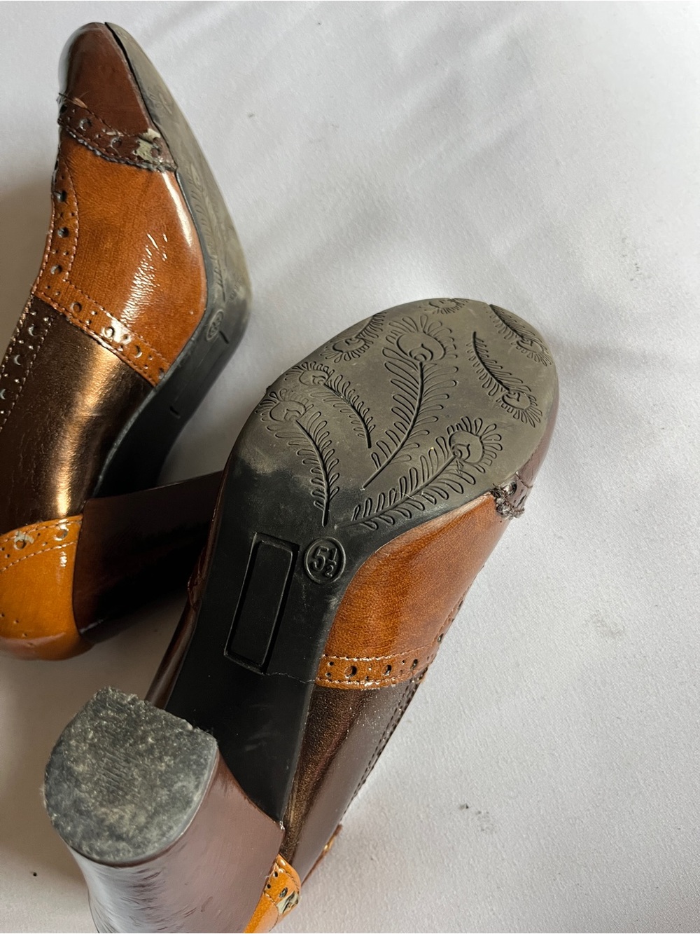 Mossimo Women Size 5.5 Brown Bronze Patent Wingtip Oxford Mary Jane Block Heels - Picture 9 of 16